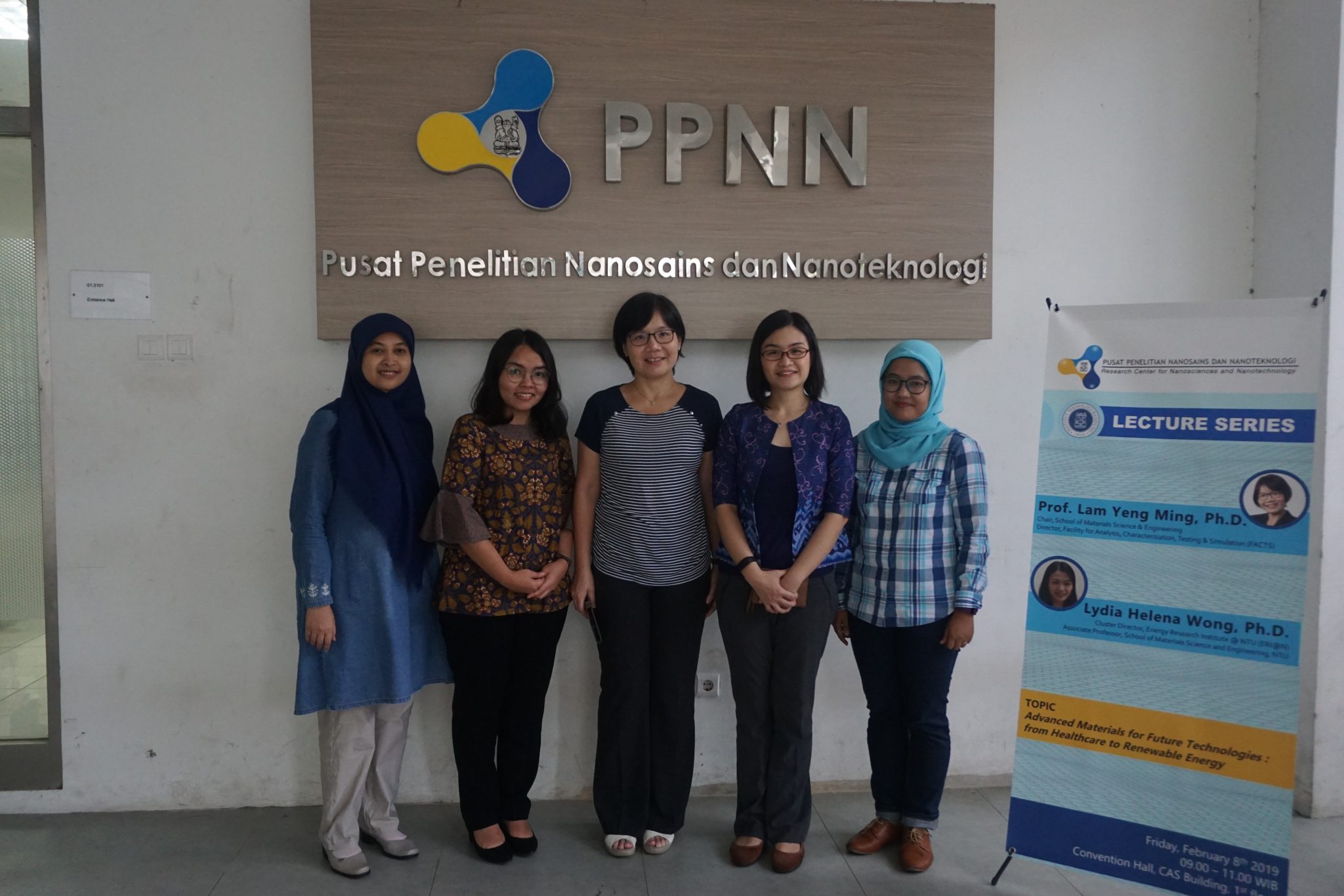 Lecture Series Pusat Penelitian Nanosains dan Nanoteknologi